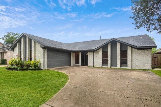 Building Photo - 21406 Park Brook Dr Rental