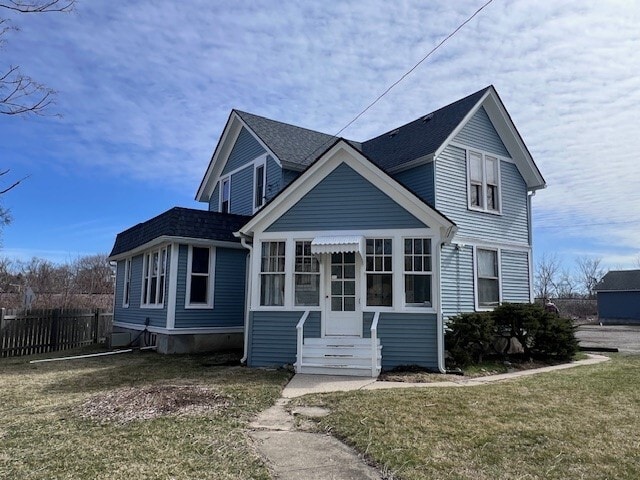 Building Photo - 317 Lake Ave Unit 2