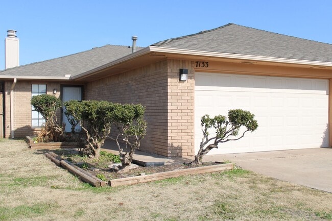 Photo - Putnam City Schools