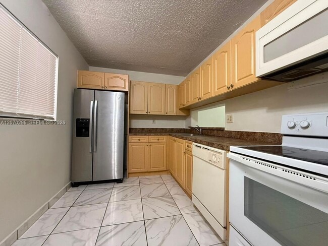 Photo - 8420 SW 133rd Avenue Rd Unit 317