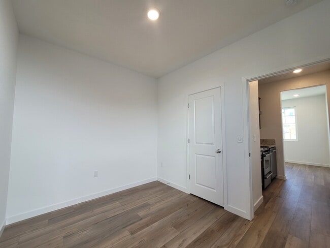 Photo - 722 Rosazzo Ln