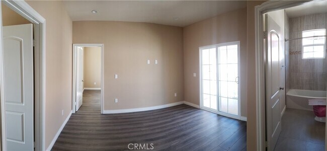 Photo - 1036 Fernleaf-