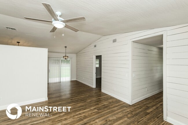 Photo - 764 Gelaso St SW