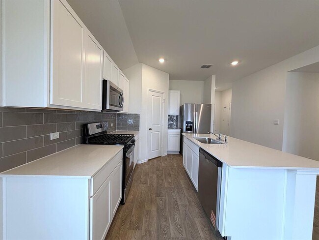 Photo - 348 San Juan Trl