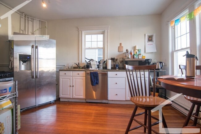 Building Photo - Amazing 3 bed in Cambridge... Don't miss out!!!