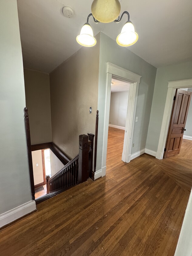 HARDWOOD FLOORS - 443 W Loveland Ave (Loveland, OH)