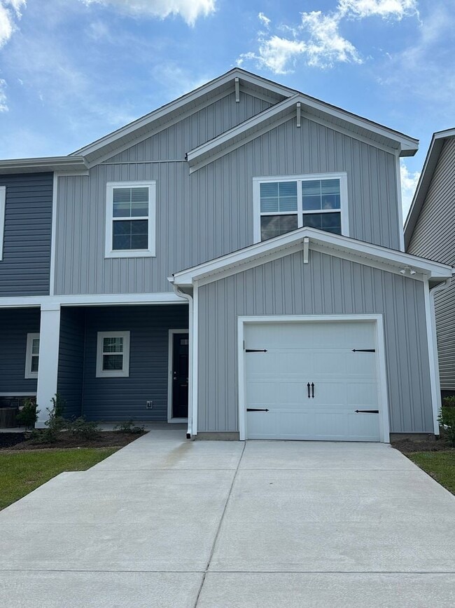 Building Photo - NEW BUILD! South Lake Commons