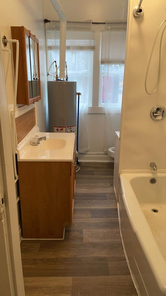 Photo - 410 Guyan St Unit 410 guyan street Logan WV