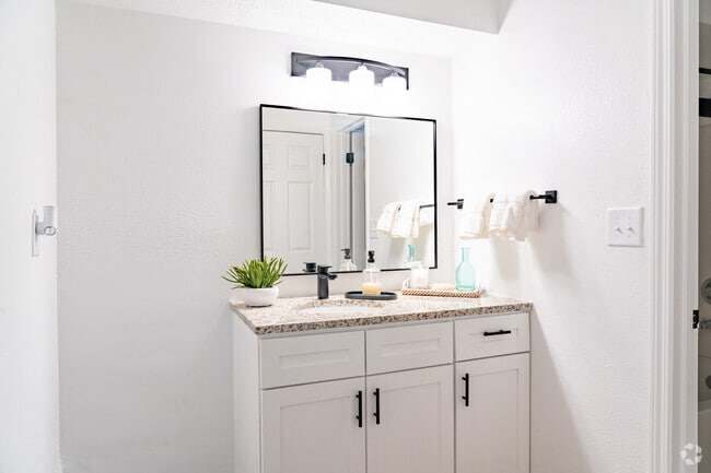 1BR, 1BA - 500SF - Bathroom - The District North Hills