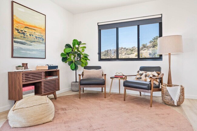 Photo - 56484 Oakwood Dr