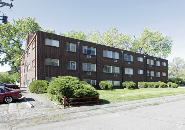 Building Photo - Wheat Ridge Manor Rental