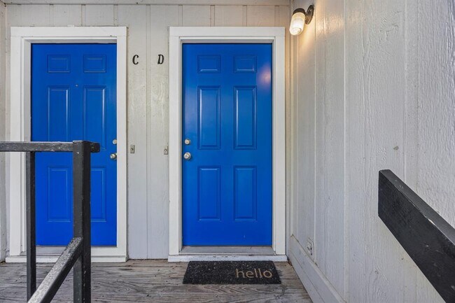 Photo - 5215 St Georges Green Unit D