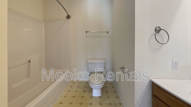 Building Photo - 246 Tackett Branch Rd Unit 10