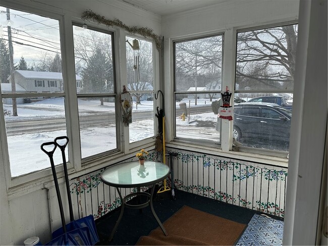 Photo - 1878 Ridge Rd