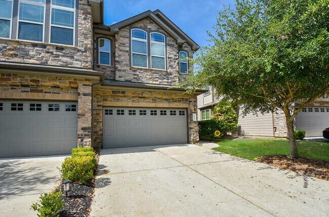 Building Photo - 71 Aventura Pl