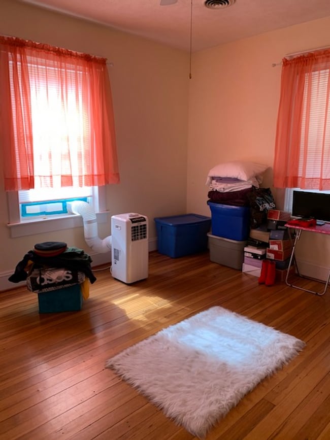 Photo - 215 N Lewis St Unit Main Level