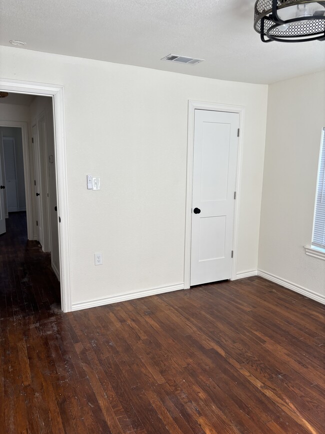 Photo - 703 N Blair St