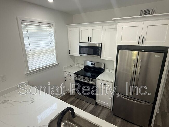 Photo - 2023 First St. Unit A