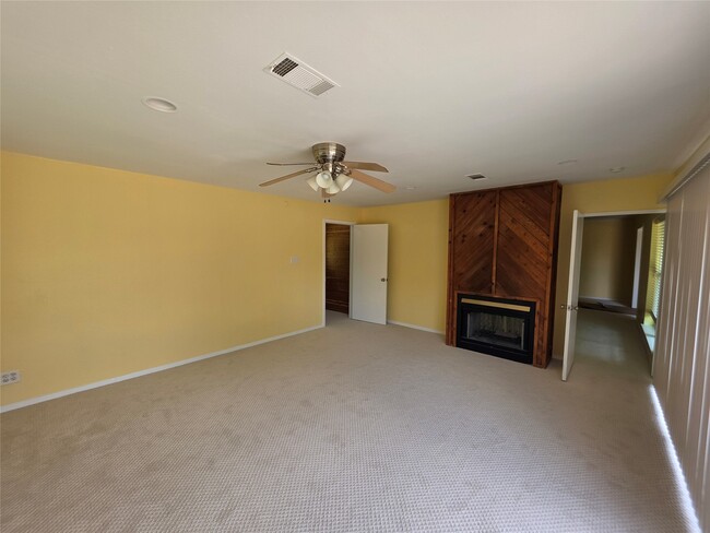 Photo - 7334 Darnell St