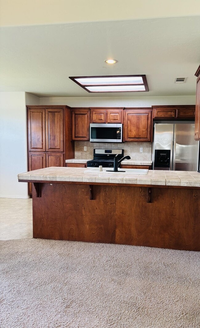 Photo - 1407 W Burgundy Ct