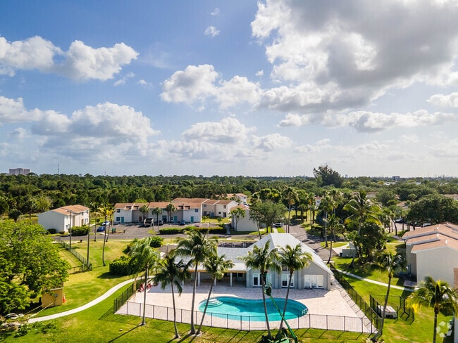 Building Photo - The Landings Rental