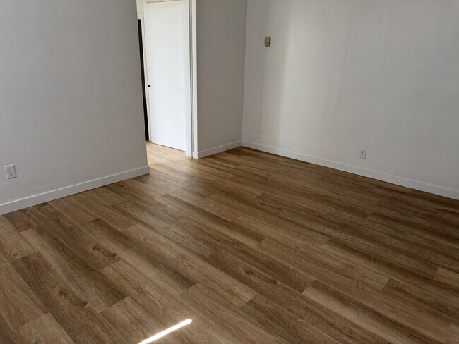 Photo - 12940-12118 118 Ave NW Unit 9B