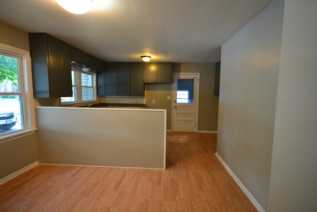 1954 S Fremont Ave