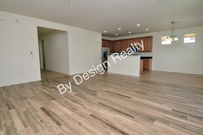 Photo - Immaculate Willow Ridge 4 Bedroom 2 Bath