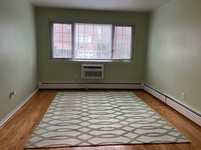 16 Sunset Ave Unit 2BR Apartment in Uptown Bayonne, NJ
