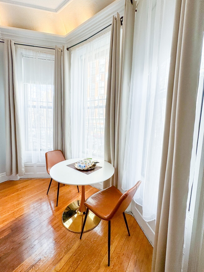 Photo - 337 Beacon St Unit #2