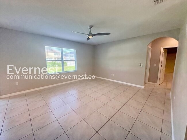 Photo - 1630 Spray Terrace