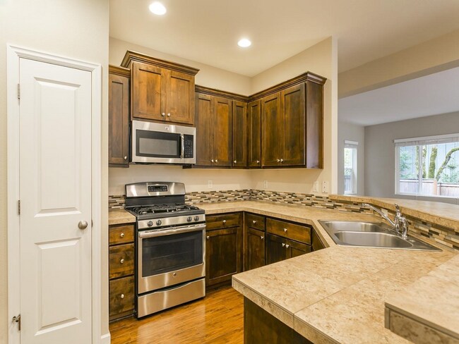 Photo - 4 bedroom 2.5 bathroom home