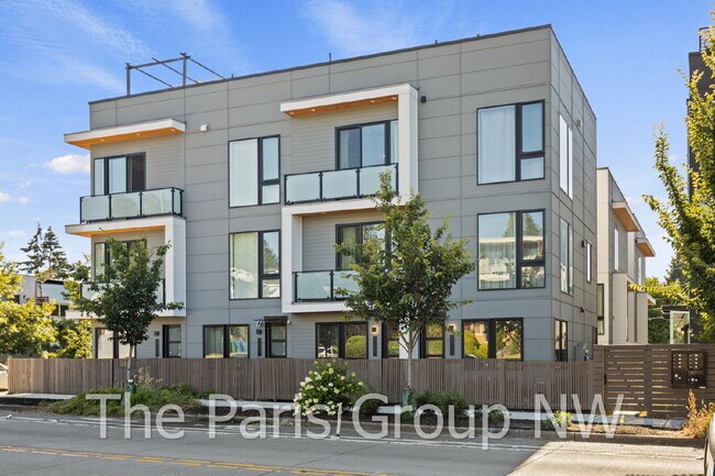 Photo - Mod Light-Filled 2023 West Seattle TH * Rooftop Deck, A/C & 3 Bedrooms