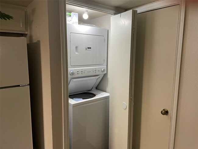 Photo - 2118 The Strand Unit 214