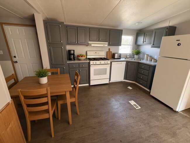 2500 Mann Rd