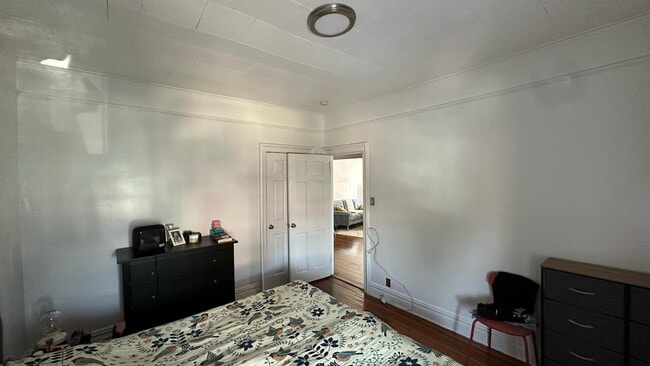 Photo - 272 Hutton St Unit 2