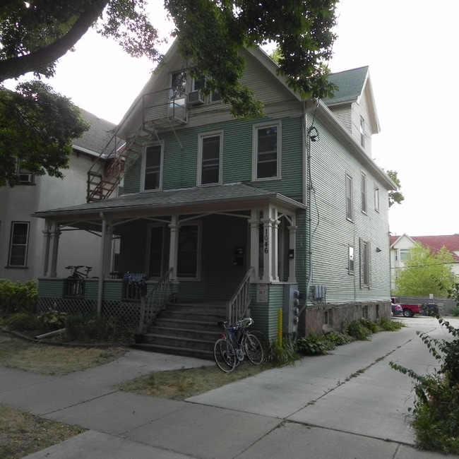 Building Photo - 1046 Jenifer St