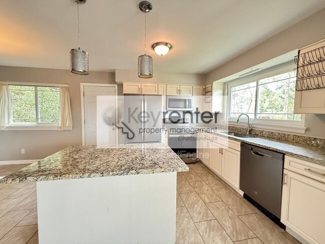 Photo - 7813 Holiday Hills Cir