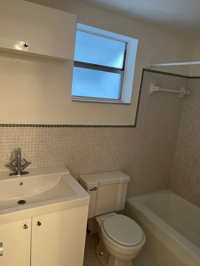 Photo - 2238 Monroe St Unit 103