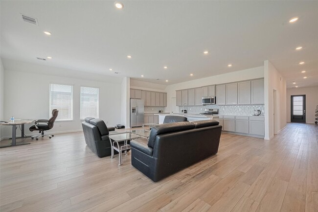 Building Photo - 2430 Dewford Fls Dr Rental
