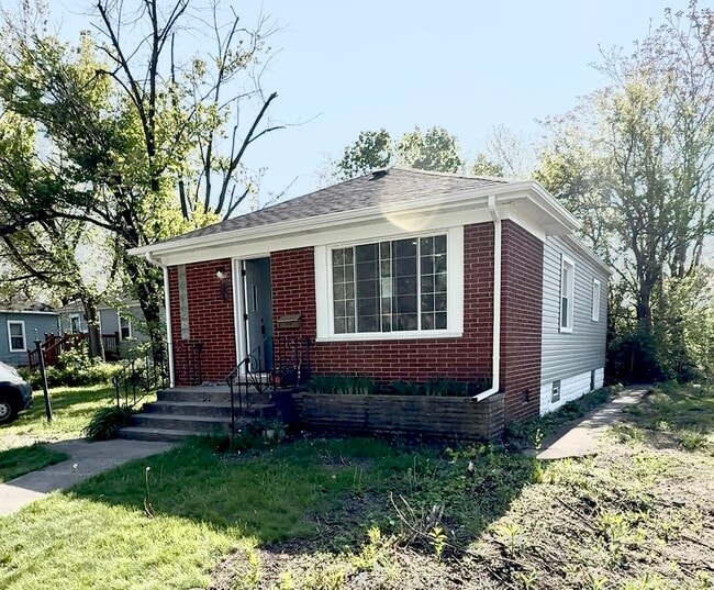 TANEY PLACE - TANEY PLACE House