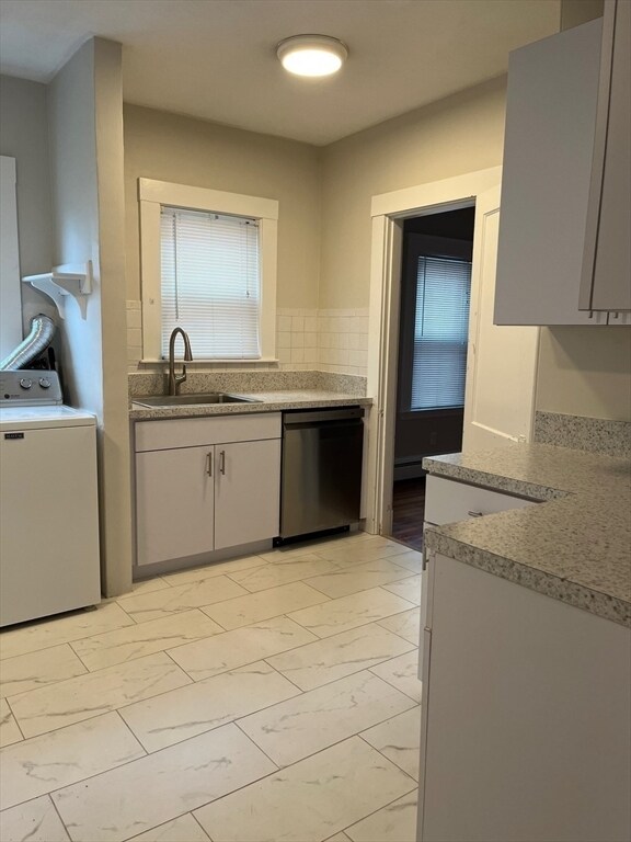 Photo - 145 Winsor Ave Unit 1