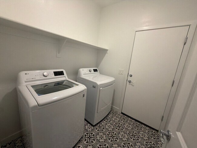 Photo - 17072 W Alice Ave