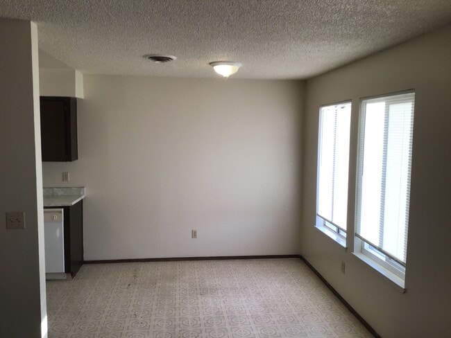 Photo - 350 Alemar Way Unit 4
