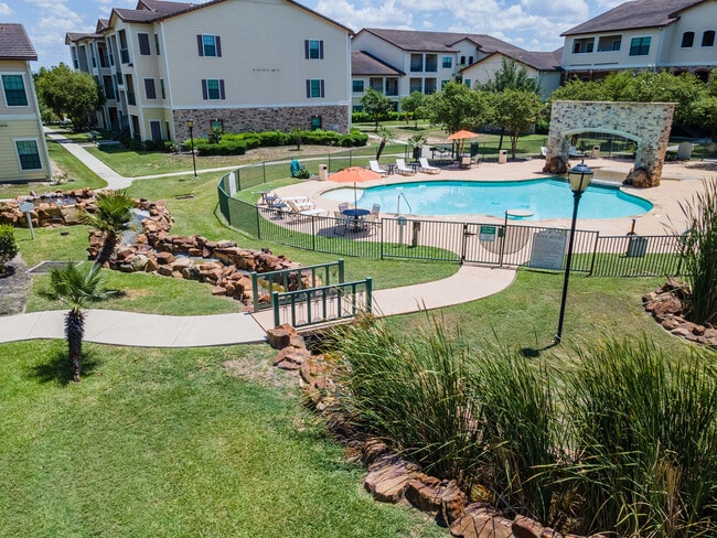 Plantation Apartments