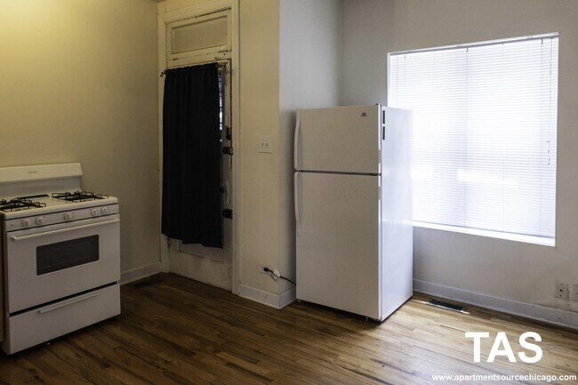 Photo - 3523 N Broadway Unit 1W