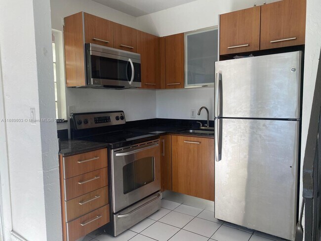 Photo - 421 NE 68th St Unit 14