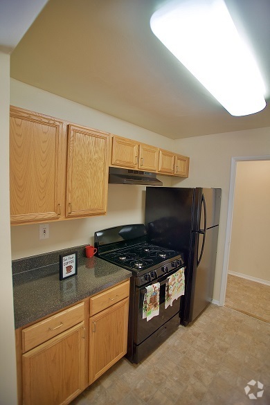 Building Photo - Oxford Manor Rental