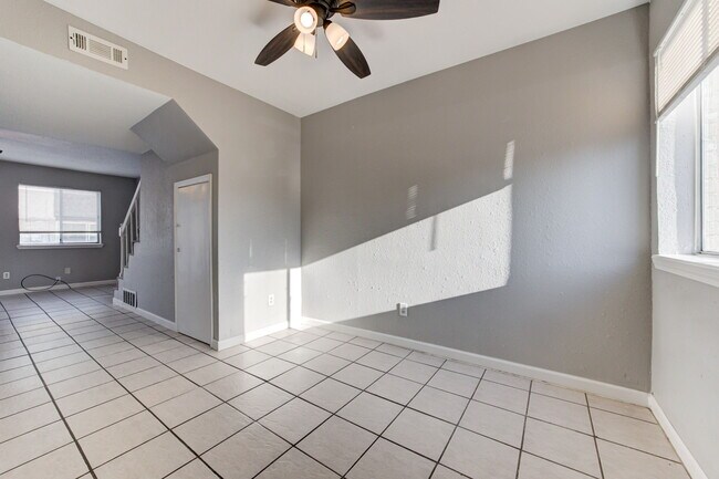 Photo - 1622 Claudia Dr