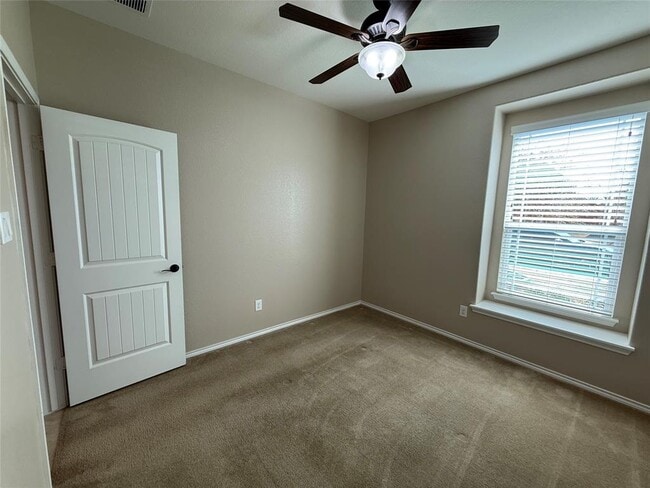 Photo - 334 Reunion Ln